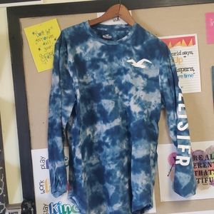 Hollister long sleeved t